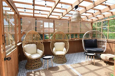 Villa per le vacanze con sauna, jacuzzi e...