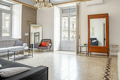 Cavour apartment with balcony - P.IVA