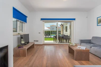 Villa in Vabriga with swimming pool