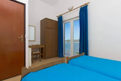 Einladendes Apartment am Meer in Dalmatien