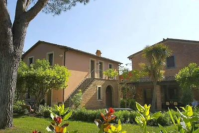 Geräumiges Apartment mit Gemeinschaftspool