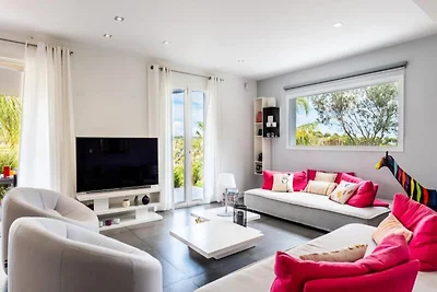 Villa in Golfe-Juan mit Pool und ruhiger Lage