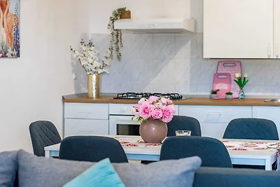 Apartments Villa Mavi, Novalja, ground floor