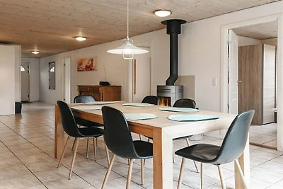 6 Personen Ferienhaus in Asnæs-By Traum