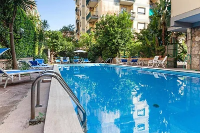 Moderne en ruime villa in Sorrento
