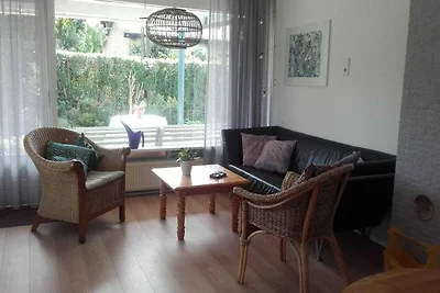 Schöner Bungalow mit sonnigem Garten