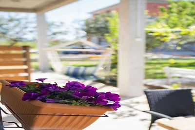 Tranquil and Stylish Apartment Kastel Novi - ...