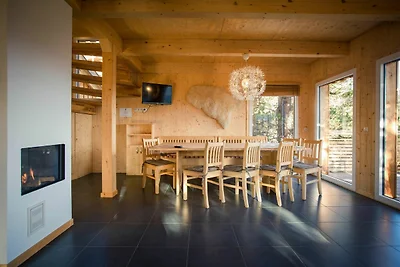 Chalet spazioso con vasca idromassaggio
