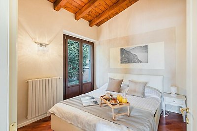 Villa in Brescia mit Schwimmbecken