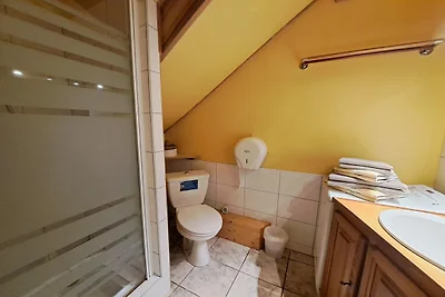 Fattoria sul Fiume Rosso con piscina