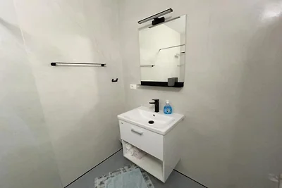 One bedroom apartment with sea view (2)