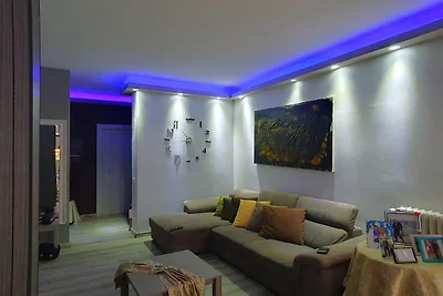 Geräumige Wohnung in Luino mit Sprudelbad