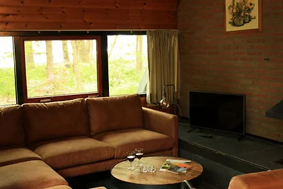 Confortevole bungalow con caminetto nella...