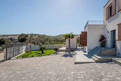 Moderne Ferienvilla mit privatem Pool