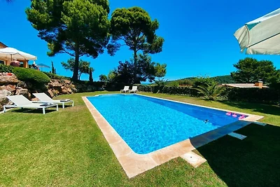 Villa in Begur mit Schwimmbecken