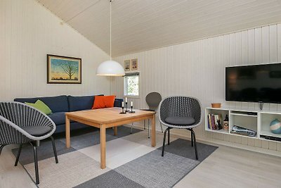 Bezauberndes Ferienhaus mit Sauna in Martofte