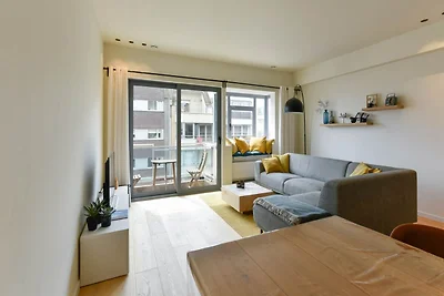 Sonnige 3-Zimmer-Wohnung mit Meerblick
