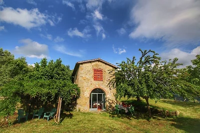 Gemütliches Ferienhaus in Rufina mit...