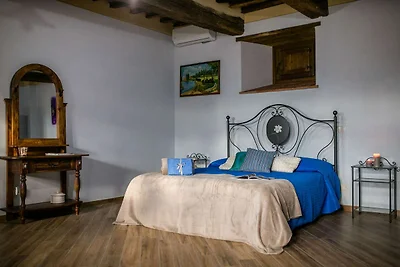 Provinzielle Villa in Cortona mit Pool