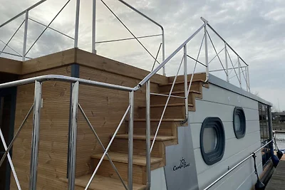 Hausboot mit Dachterrasse in Uitgeestermeer