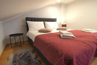 Apartments & Rooms Latin - Economy Double Roo...