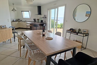 Ferienvilla mit Panoramablick und Meerblick i...