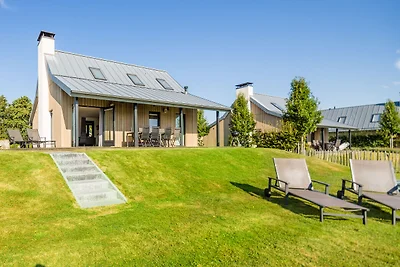 Moderne Lodge im Nationalpark
