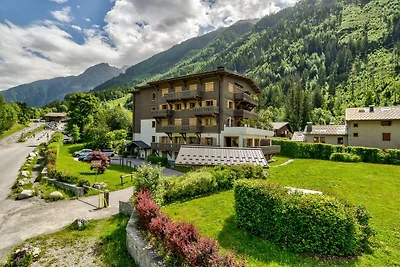 Apartment close to Nursery Slope & Town...