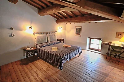 Geräumiges Bauernhaus in Apecchio mit Pool