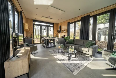 Chalet moderno sul fiume Mosa