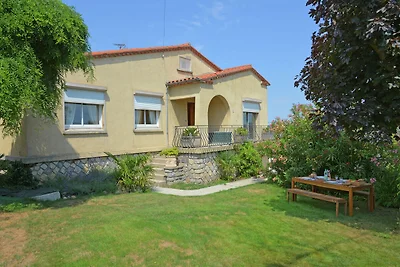 Schöne Villa mit Pool und Jacuzzi in...