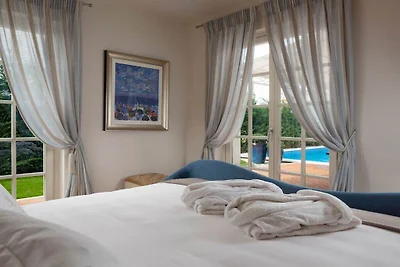 Villa a Vabriga con piscina
