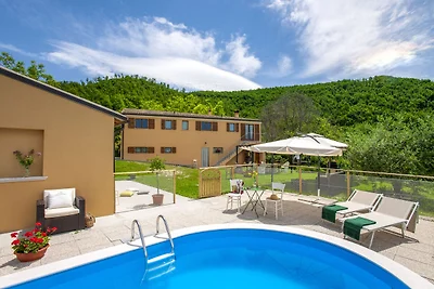 Villa mozzafiato a Pergola con piscina...