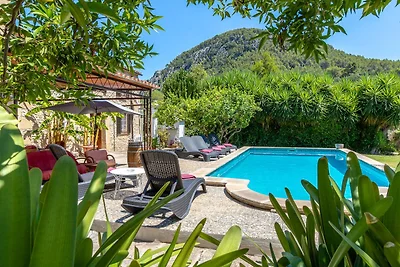 Traditioneller Charme mit privatem Pool