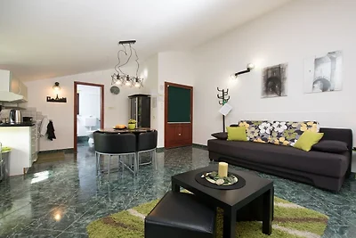 Stylish Lovran Sea View Apartments - Studio A...