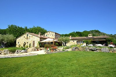 Besondere Villa in Guardea, Italien mit priva...