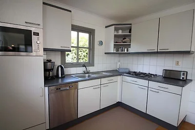 Ferienhaus in Rohel mit Schwimmbecken