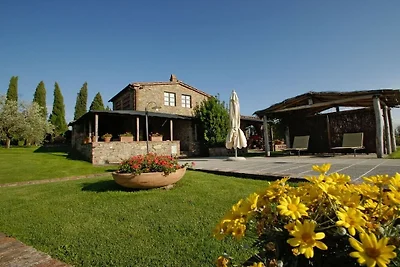 Wohnung in Bucine mit Schwimmbecken