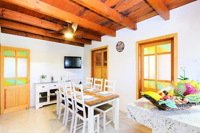 Villa in Muro met zwembad en prachtige tuin