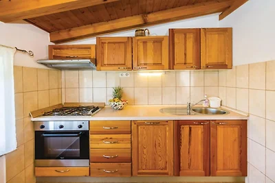 Holiday Home Villa Ksenija - Six Bedroom Holi...