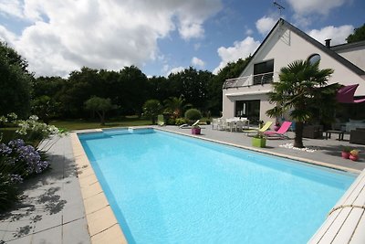 Moderne Villa mit privatem Pool in Bénodet,...