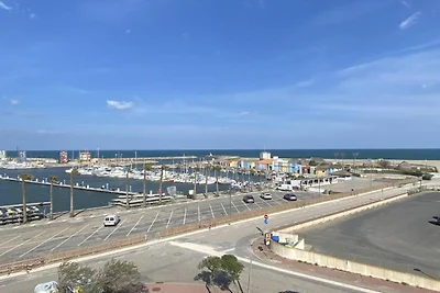 Buntes Ferienhaus mit Garten im mediterranen...