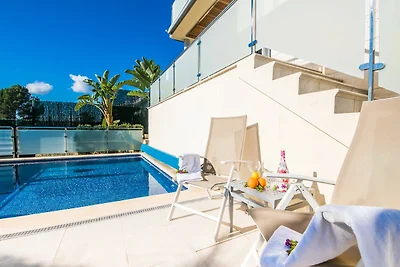 Atemberaubende Villa mit privater Terrasse