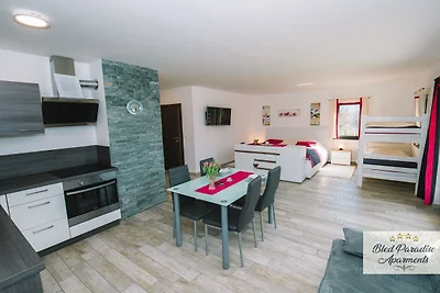 Bled Prestigious and Stylish Apartments - Sta...