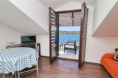 Apartments Karbuni By The Sea - One Bedroom a...