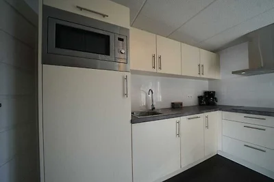 Ferienhaus in Mol mit Terrasse und Wifi