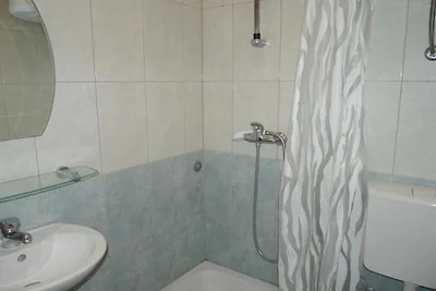 Dugi Rat Seaside Apartments - 2 Bedroom 3