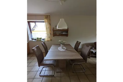 Apartamento vacacional en Ulmen con piscina.