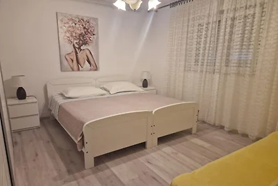 Three- Bedroom Apartment With Sea View (A3)