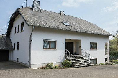 Sonnengeküsste Ferienwohnung mit Garten in...